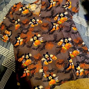 Various scrub tops/bottoms! Scrub tops medium, besides the tweety. Bottoms large